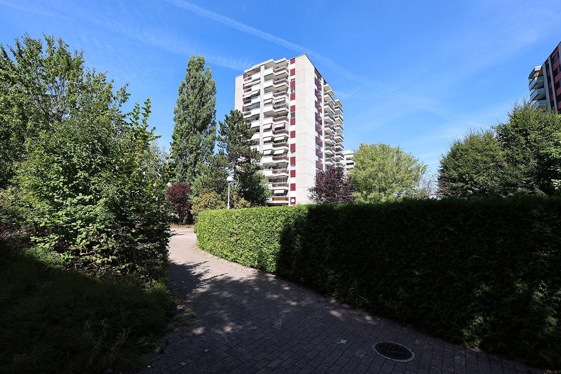 Bel appartement de 4.5 pièces avec parkings situé dans le quartier de Beaumont à Fribourg